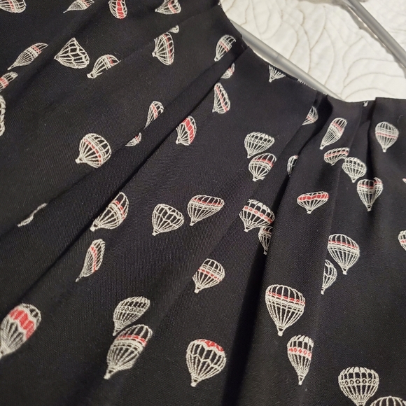 Ladies black tea dress with ballons - Picture 4 of 7